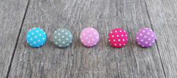 boutons à queue tissu à pois 14mm.jpg