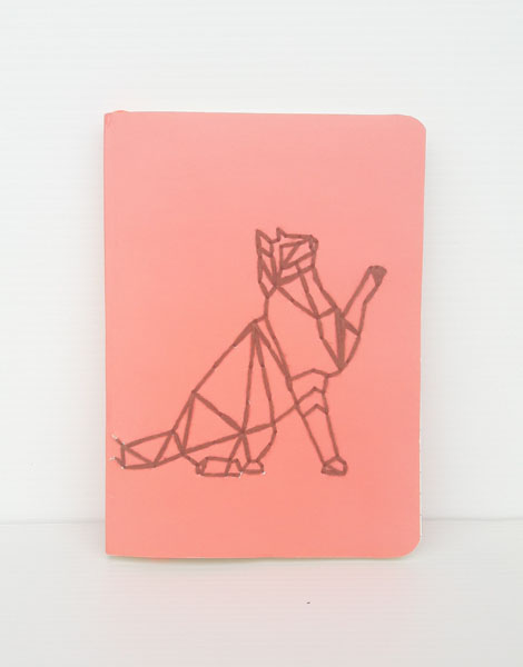 carnet rose brodé chat géométrique.jpg